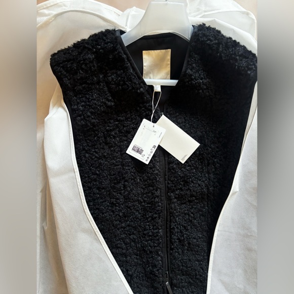 COS THE FAUX SHEARLING LINER VEST Black - Picture 4 of 5